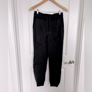 lululemon Dance Studio Mid-Rise Jogger
